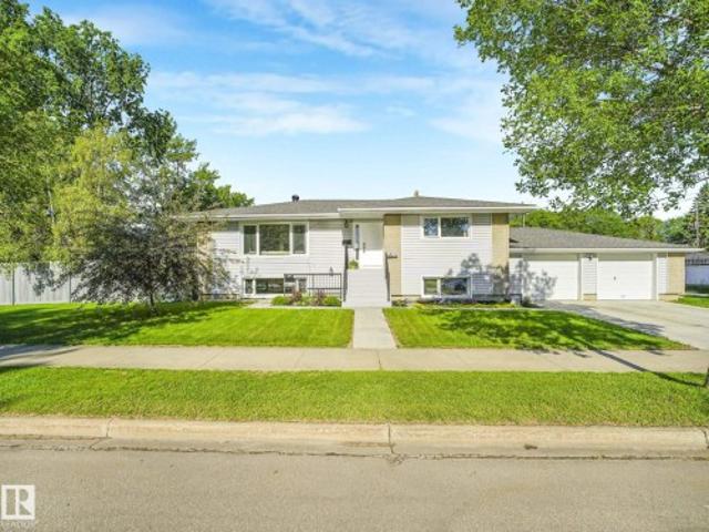 House for sale in Wedgewood, Alberta