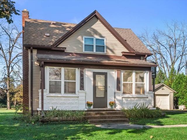 House for sale in Waterford, Wisconsin