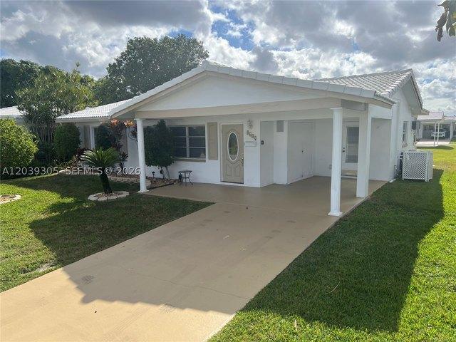 House for sale in Tamarac, Florida