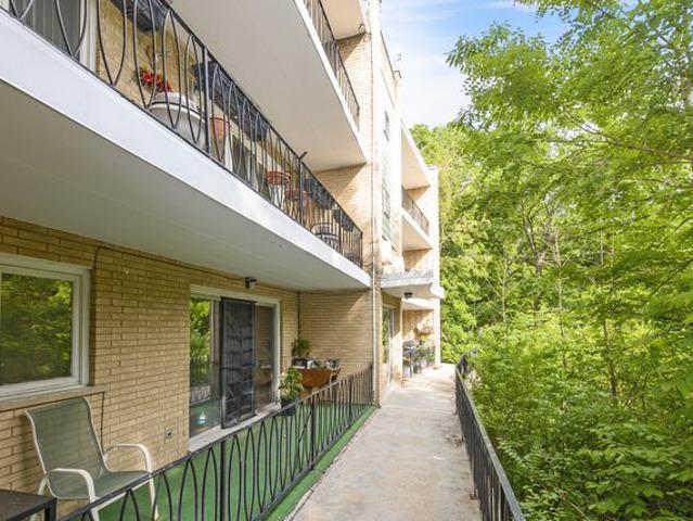 Condo for sale in Hickory Hills, Illinois