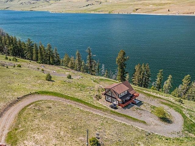 House for sale in British Columbia