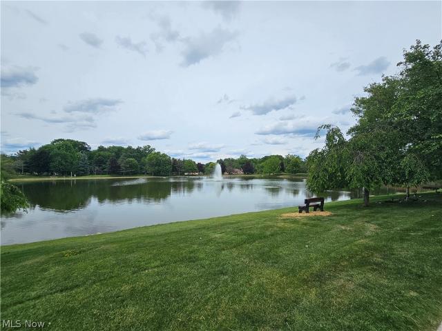 Condo for sale in Broadview Heights, Ohio
