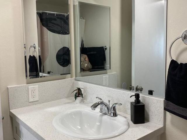 Apartment for rent in Sylmar Neighborhood Council District, Canoga Park