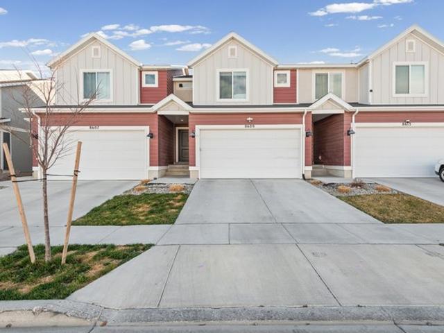 Townhouse for sale in Magna, Utah