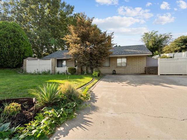 House for sale in Oregonia