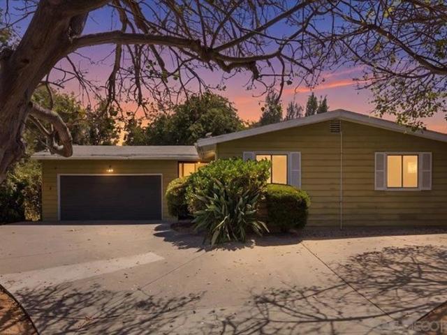 House for sale in Fallbrook, San Diego County