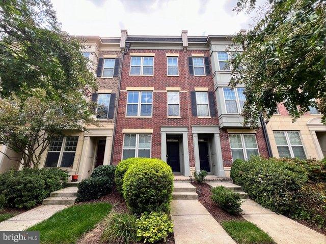 Condo for sale in Oxon Hill, Prince George's County