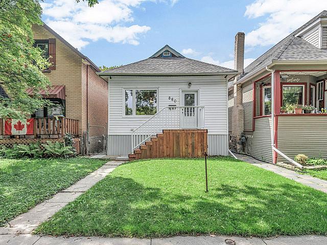 House for sale in East St. Paul, Manitoba
