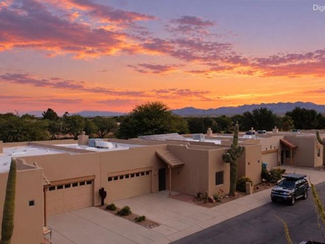 Townhouse for sale in Green Valley, Pima County