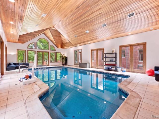 House for sale in Grosse Ile, Michigan