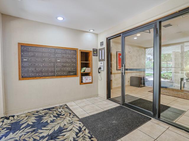 Condo for sale in Morton Grove Condo for sale in Morton Grove