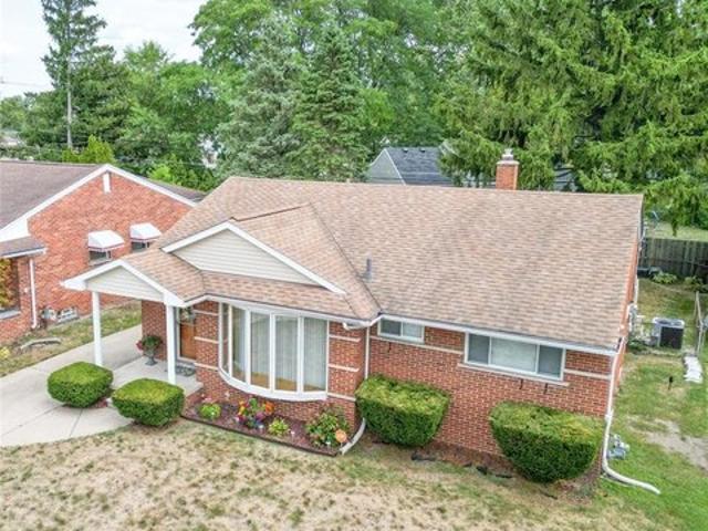 House for sale in Dearborn Heights, Michigan