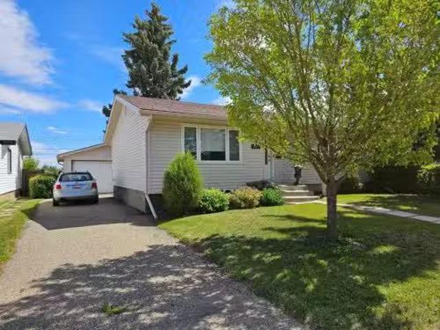 House for sale in Grande Prairie, Alberta