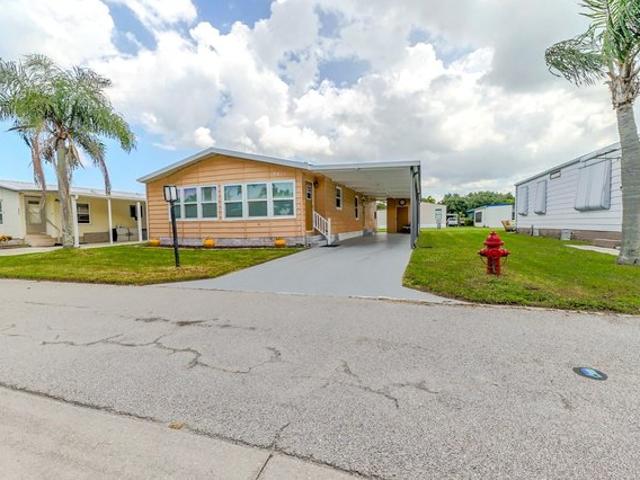 House for sale in Port Saint Lucie, Florida