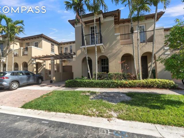 Townhouse for rent in Davie