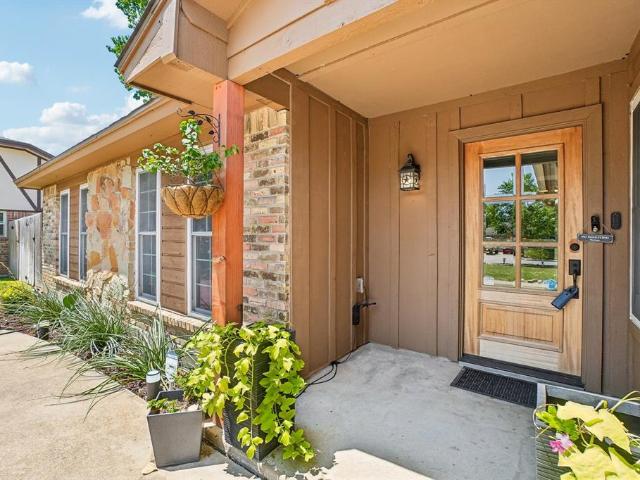 House for sale in Benbrook, Texas