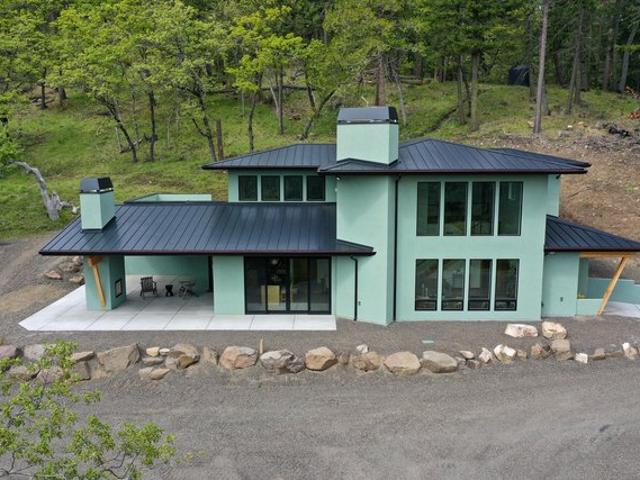House for sale in Oregonia