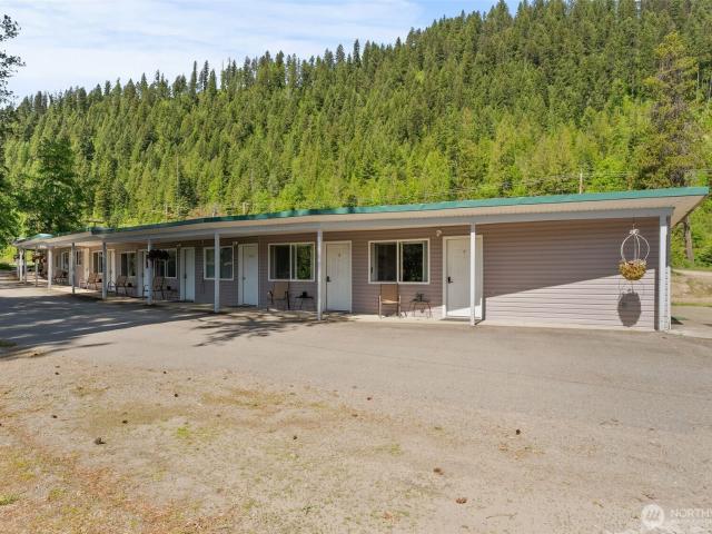 Commercial for sale in Metaline, Washington