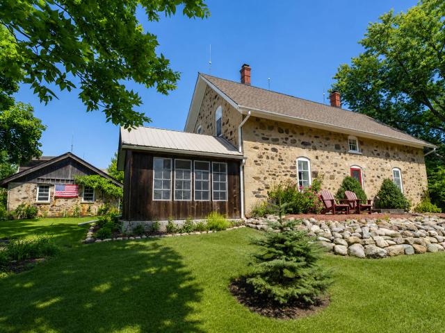 House for sale in Town of Cedarburg, Ozaukee County