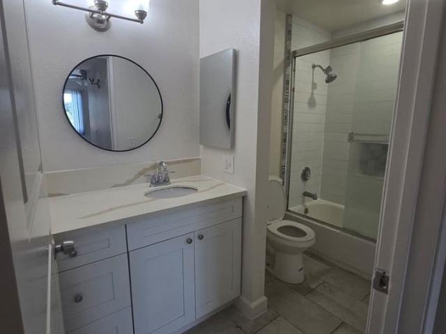 Apartment for rent in Van Nuys Neighborhood Council District, Canoga Park