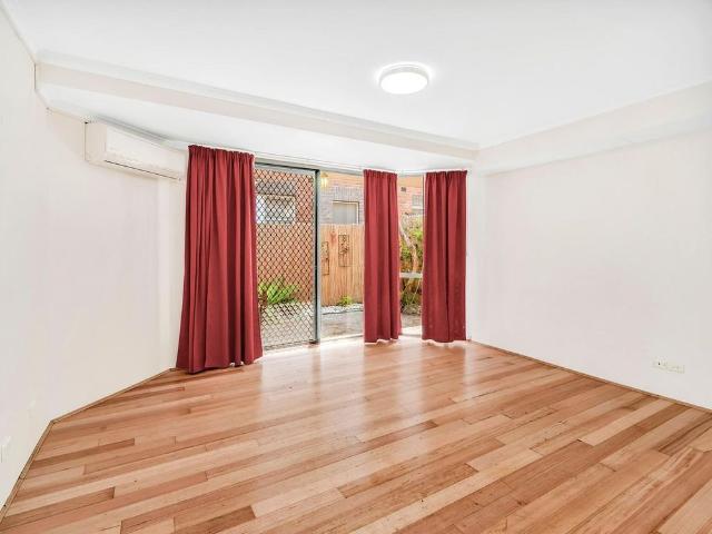 Townhouse for rent in Neutral Bay Junction, Sydney