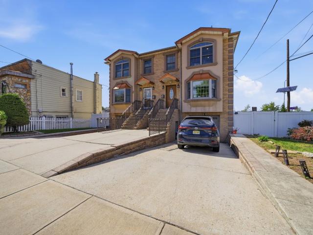 Property for sale in Hudson, New Jersey