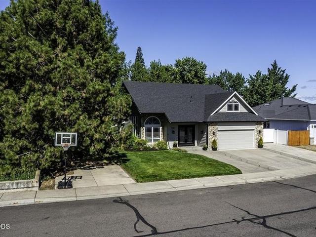 House for sale in Oregonia