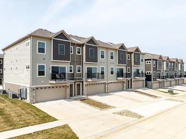 House for sale in Linn, Iowa