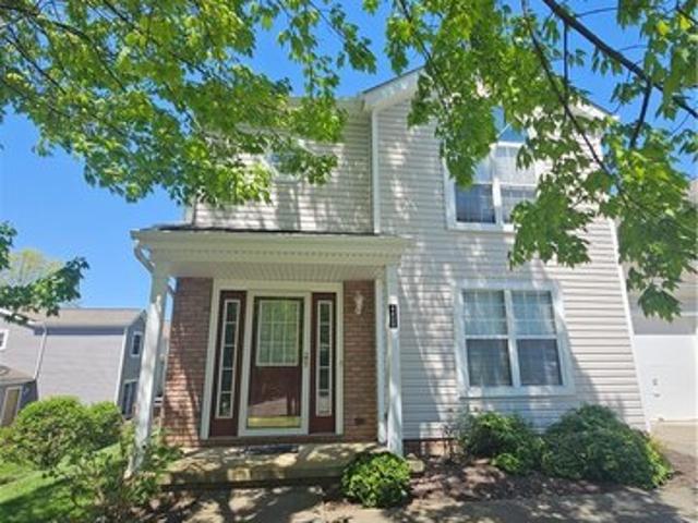 House for sale in Summit, Ohio