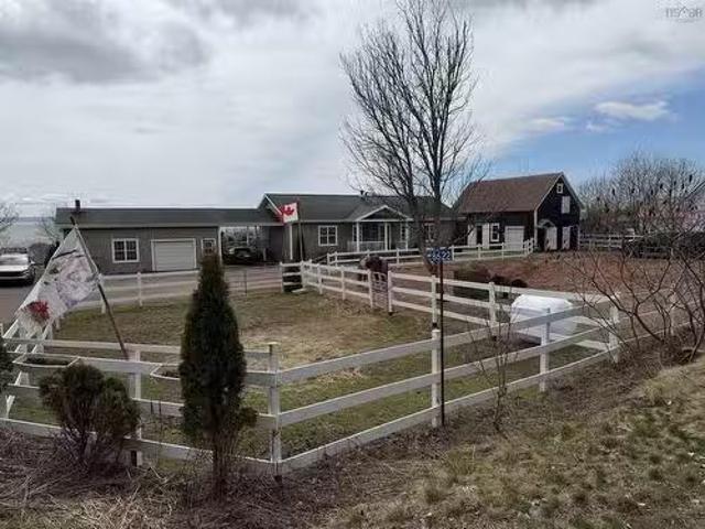 House for sale in Advocate Harbour, Nova Scotia
