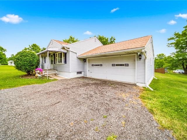 House for sale in Chardon, Ohio