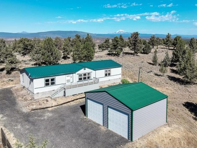 House for sale in Oregonia