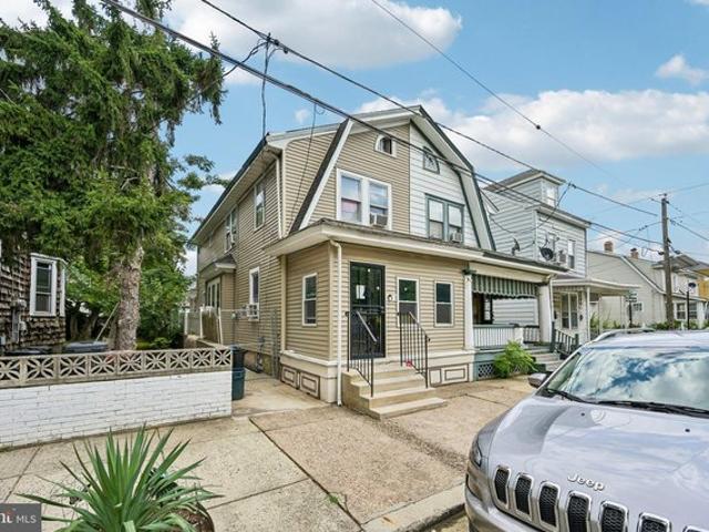 Townhouse for sale in Trenton, New Jersey