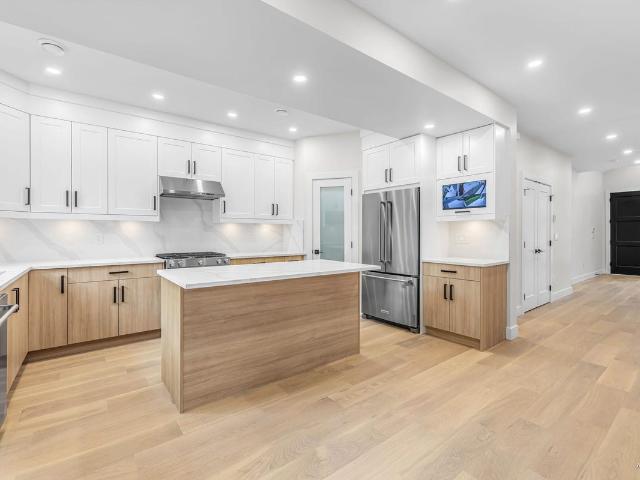 House for sale in Harrison Hot Springs, British Columbia