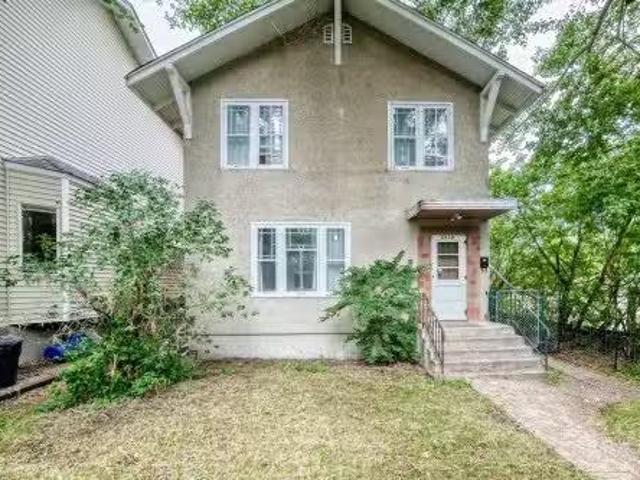 House for sale in Garneau, Edmonton