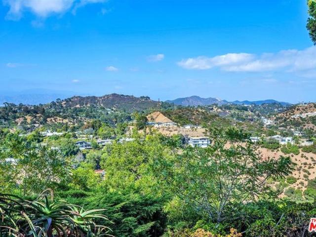 House for sale in Canoga Park, California