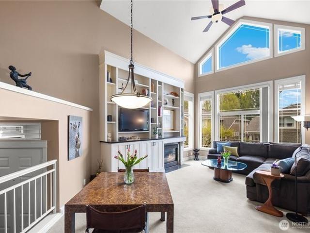 Townhouse for sale in Kirkland, Washington