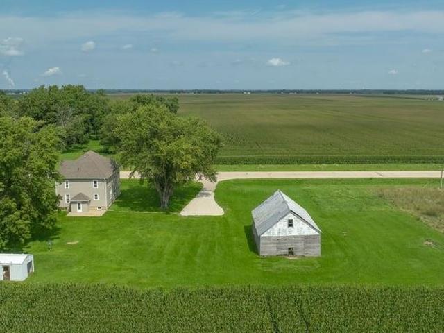 House for sale in Ashton, Illinois