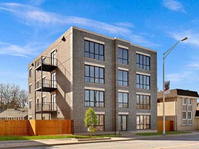 Condo for sale in River Grove, Illinois