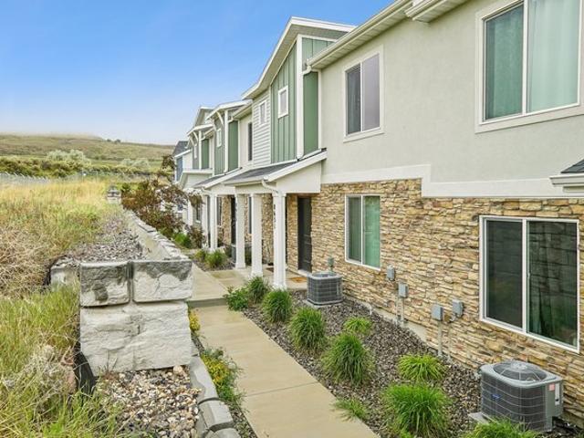 Townhouse for sale in Magna, Utah