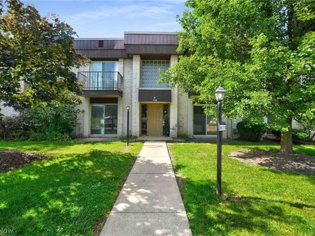 Condo for sale in North Royalton, Cuyahoga County
