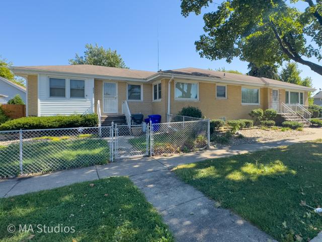 House for sale in Lyons, Illinois