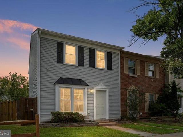 Townhouse for sale in Manassas Park, Virginia
