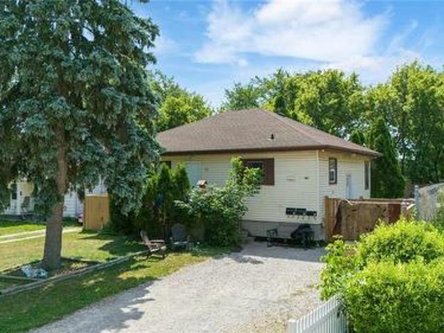 Property for sale in Brights Grove, Ontario
