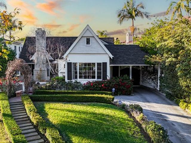 House for sale in Canoga Park, California