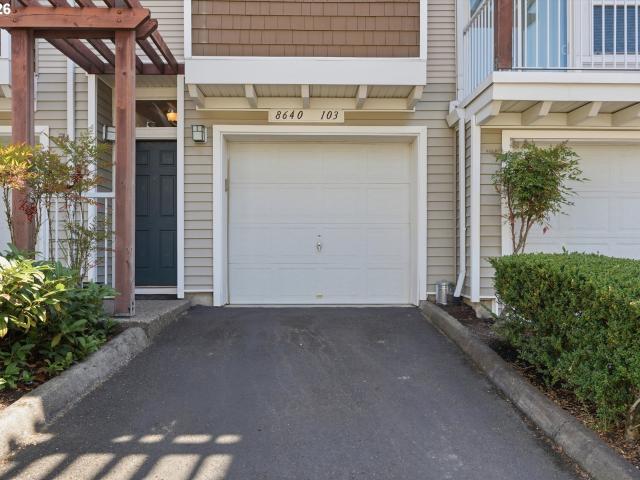 Townhouse for sale in Oregonia