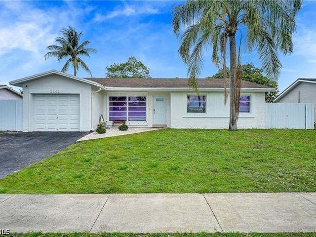House for sale in Pembroke Pines, Florida