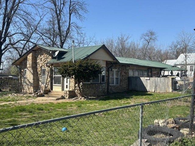 House for sale in Winona, Shannon County