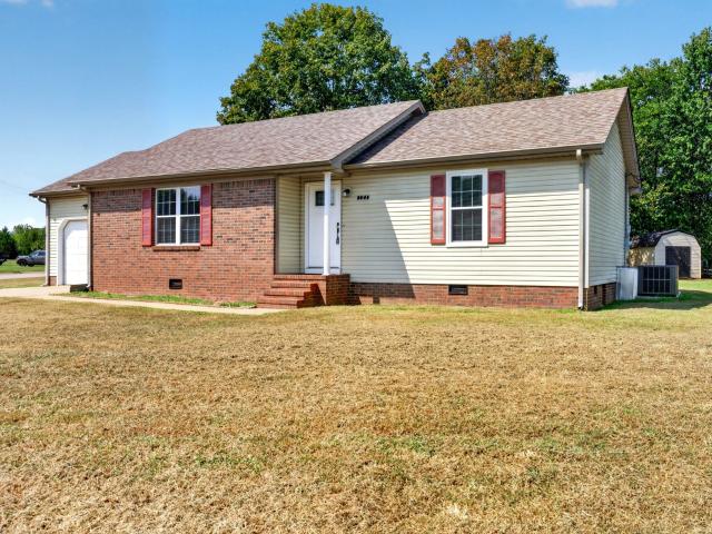 House for sale in Oak Grove, Christian County