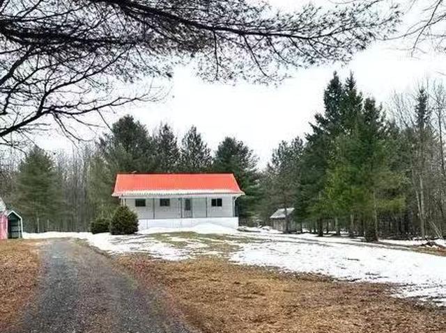 House for rent in Curran